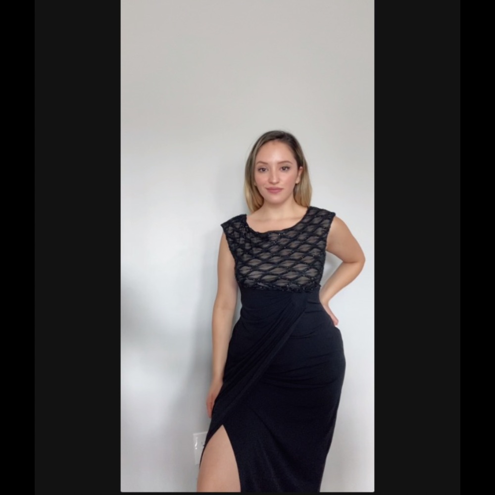 Connected Apparel size 6